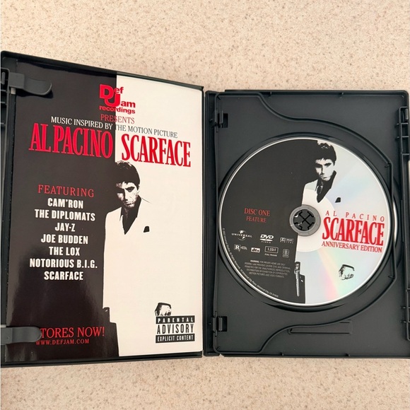 Universal Scarface Anniversary Edition DVD - Black and Red - Picture 2 of 4